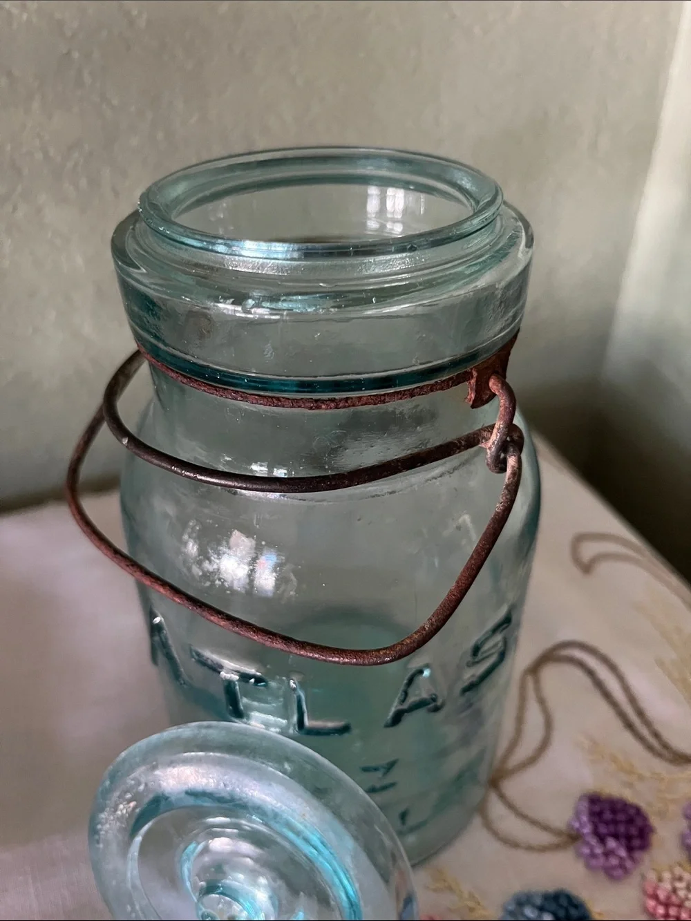 Vintage Atlas E-Z Seal Glass Jar – Light Blue Aqua Glass with Wire Bail